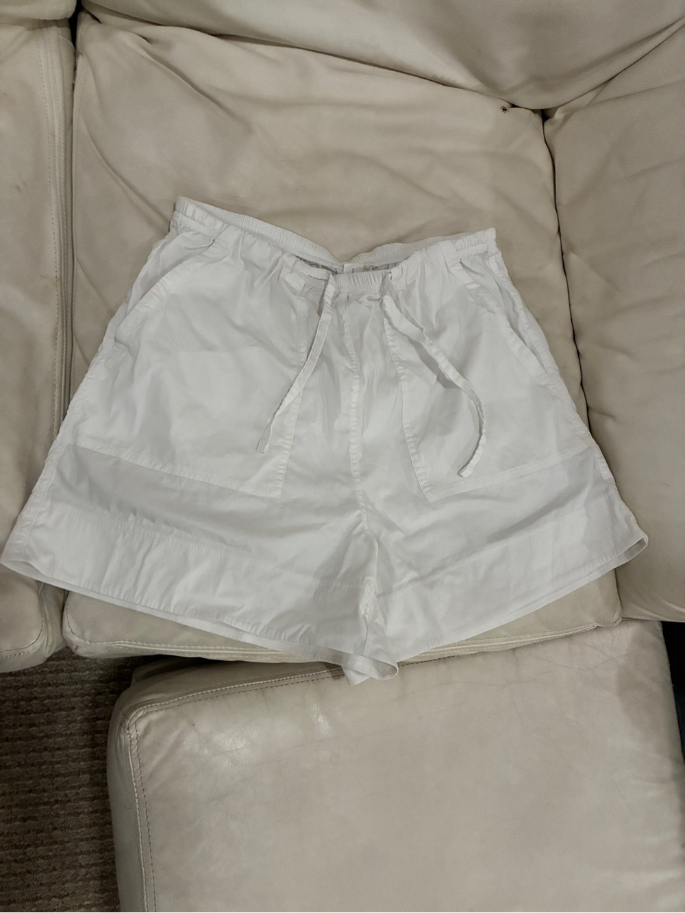 Lululemon White Linen Drawstring Shorts Small